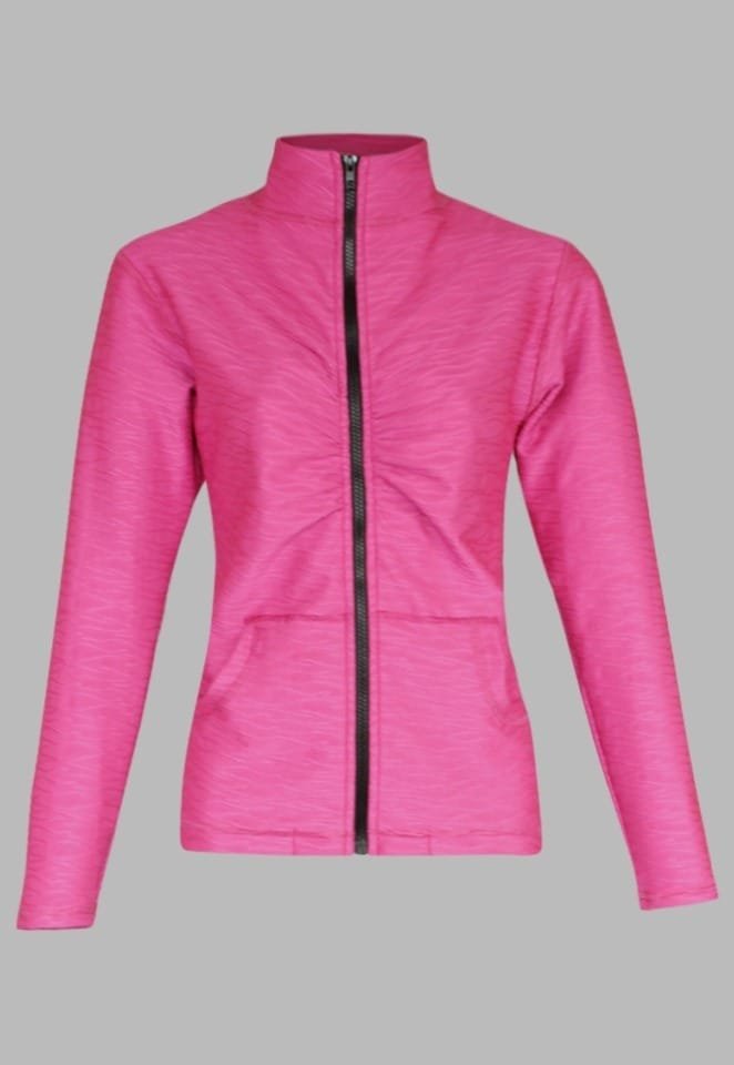 E32. Chamarra Corta Fucsia Bolsa Canguro y Pliegues 3 E32. Chamarra Corta Fucsia Bolsa Canguro y Pliegues