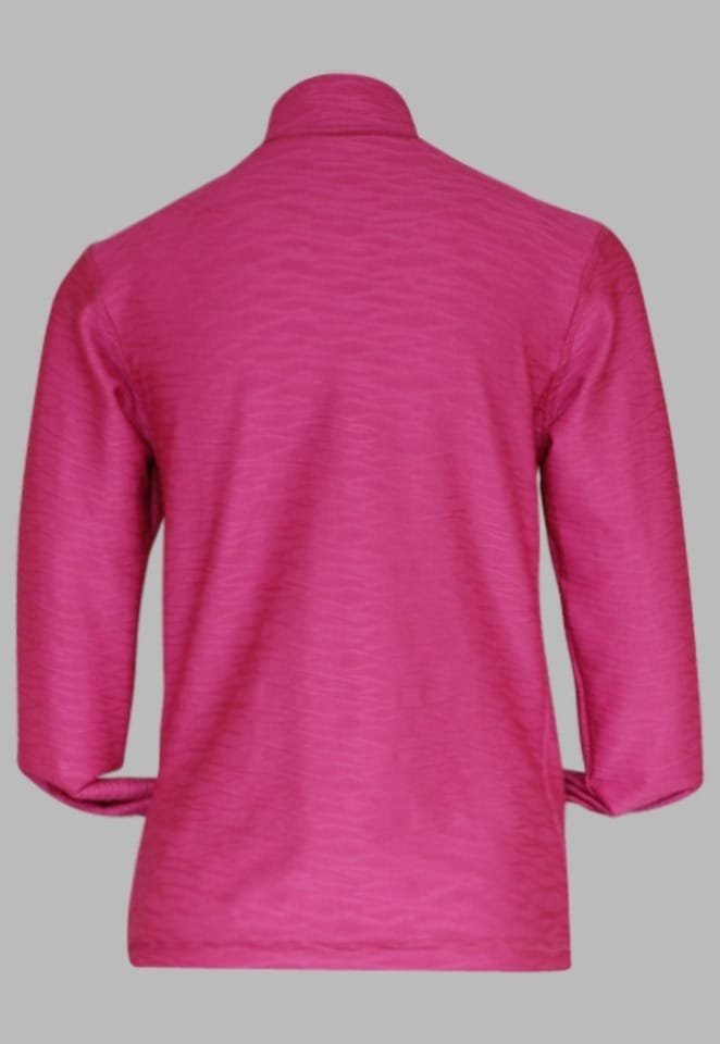 E32. Chamarra Corta Fucsia Bolsa Canguro y Pliegues 2 E32. Chamarra Corta Fucsia Bolsa Canguro y Pliegues