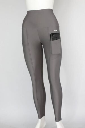 A140. Licra/Mallón Oxford con Bolsas Laterales. Tiro Alto